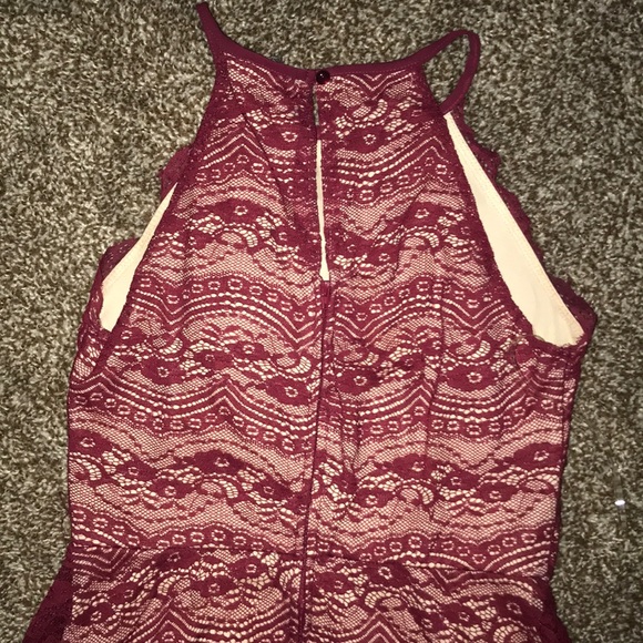 Maroon 2-layered lace dress - Picture 5 of 5